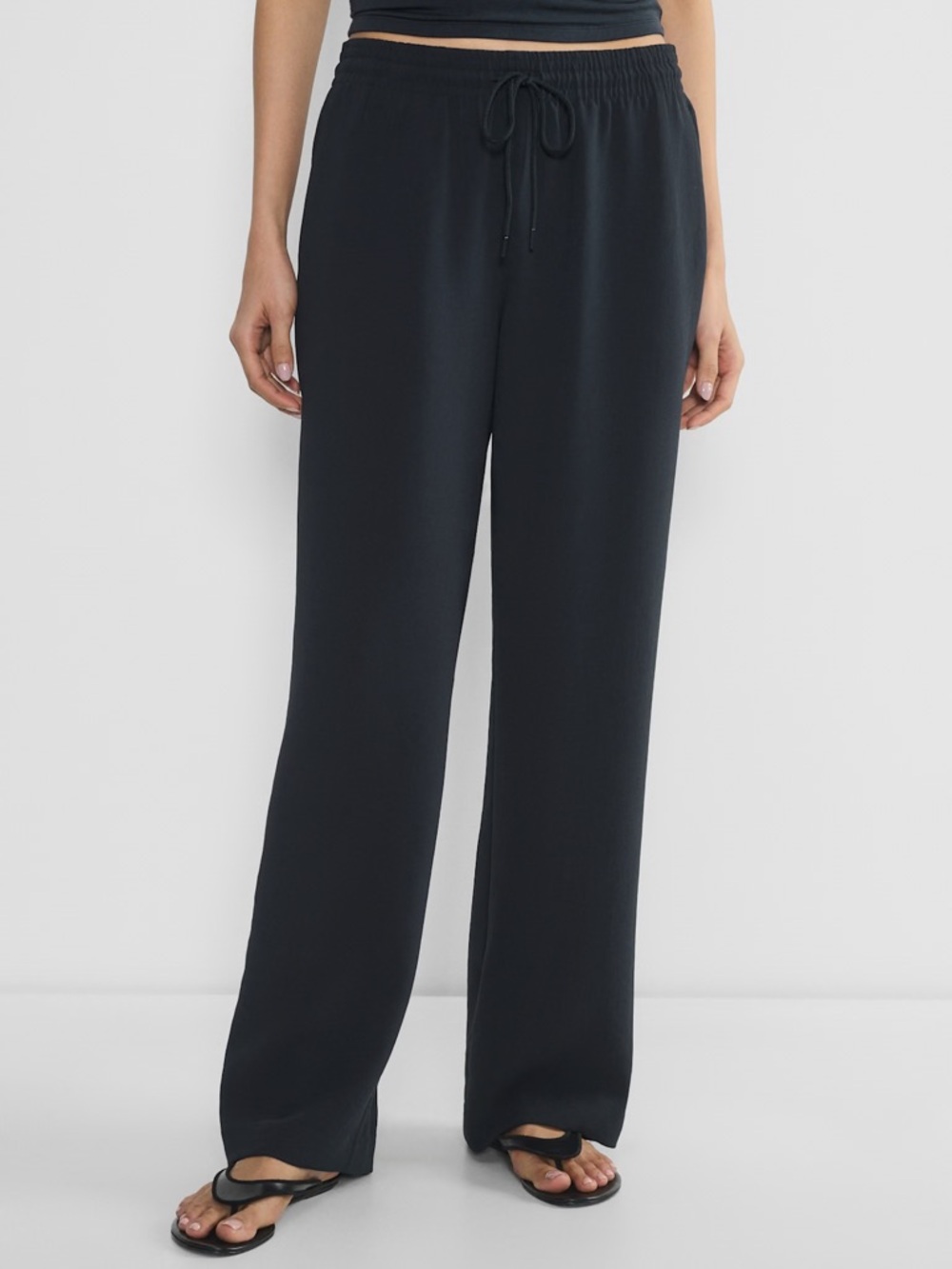Aritzia Thesis Pant Crepette Size XXS in color DarkNight Navy NWOT With Pockets! - Picture 2 of 8
